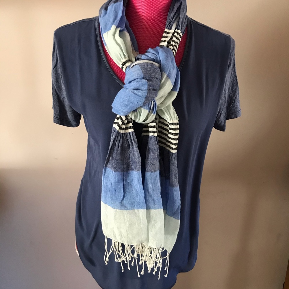 Fraas Scarf